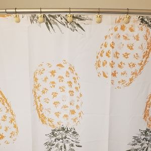 Pineapple Shower Curtain with Pineapple hooks